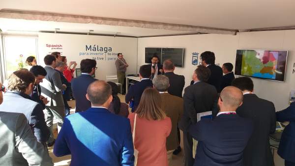 El Ayuntamiento De Málaga Informa: Málaga Mantiene Cerca De Una Treintena De Reu El Ayuntamiento De Málaga Informa: Málaga Mantiene Cerca De Una Treintena De Reu