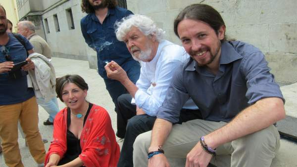 Yolanda Díaz (IU), Xosé Manuel Beiras (Anova) y Pablo Iglesias (Podemos) Yolanda Díaz (IU), Xosé Manuel Beiras (Anova) y Pablo Iglesias (Podemos)