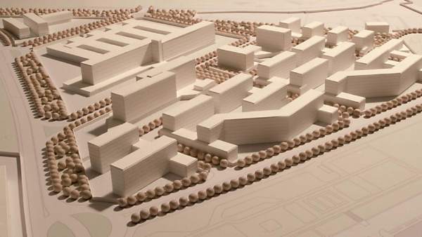 Maqueta del plan parcial para construir pisos y un hospital en la antigua prisión. Maqueta del plan parcial para construir pisos y un hospital en la antigua prisión.