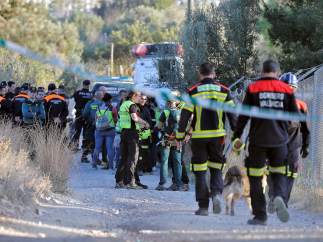 Operativo trabajando en la búsqueda de los dos niños desaparecidos en Godella.