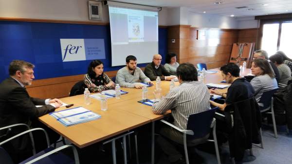 La FER edita una guía de prevención de riesgos laborales para trabajadores con d La FER edita una guía de prevención de riesgos laborales para trabajadores con d