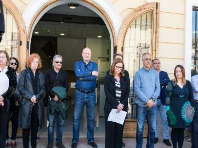 Minut de silenci a Godella (València) pels xiquets assassinats en la localida