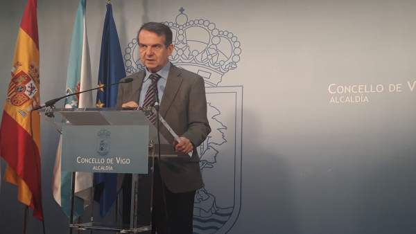 El alcalde de Vigo propone reconocer la labor de los jefes de servicio de Atenci El alcalde de Vigo propone reconocer la labor de los jefes de servicio de Atenci