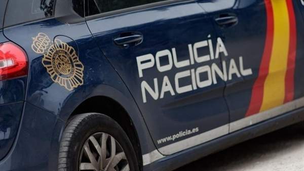 Un vehículo de la Policía Un vehículo de la Policía
