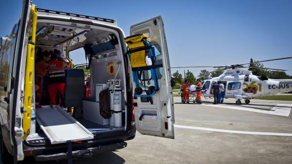 Fallece un trabajador tras caer de un segundo piso en obras en el barrio de Tria Fallece un trabajador tras caer de un segundo piso en obras en el barrio de Tria