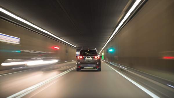 ¿Qué es el efecto túnel al volante y cómo se puede evitar? ¿Qué es el efecto túnel al volante y cómo se puede evitar?
