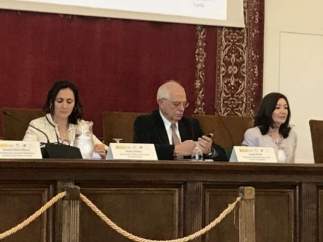 Los conferenciantes de la jornada 'Integrando la diversidad de género en la política exterior'.