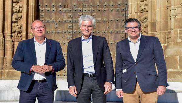 Suárez Illana apela a la concordia y el 'trabajo duro' para superar la situación Suárez Illana apela a la concordia y el 'trabajo duro' para superar la situación