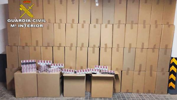 Sucesos.- Detenido por contrabando de tabaco e incautadas 30.000 cajetillas en M Sucesos.- Detenido por contrabando de tabaco e incautadas 30.000 cajetillas en M