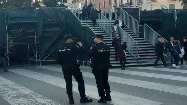 Policía nacional, agentes, tribuna, Semana Santa, seguridad Policía nacional, agentes, tribuna, Semana Santa, seguridad