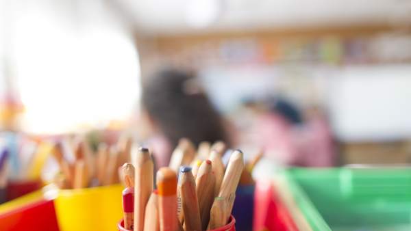 Colegio, aula, primaria, infantil, clase, niño, niña, niños, escribir Colegio, aula, primaria, infantil, clase, niño, niña, niños, escribir