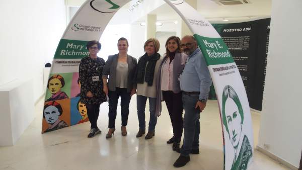 Una exposición en la Sala del Ayuntamiento recuerda la figura de Mary E. Richmon Una exposición en la Sala del Ayuntamiento recuerda la figura de Mary E. Richmon