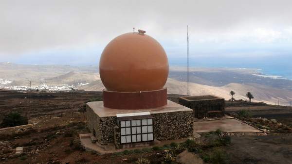 ENAIRE instala un nuevo radar en la isla de Lanzarote para dar cobertura a los v ENAIRE instala un nuevo radar en la isla de Lanzarote para dar cobertura a los v