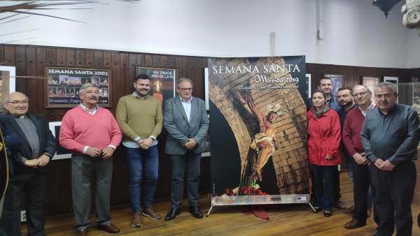 El paso del Cristo de Los Remedios por el Arco de Trajano será la imagen del Car El paso del Cristo de Los Remedios por el Arco de Trajano será la imagen del Car