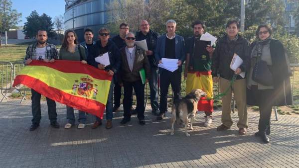 VOX Barcelona, en los aledaños del RCDE Stadium. VOX Barcelona, en los aledaños del RCDE Stadium.