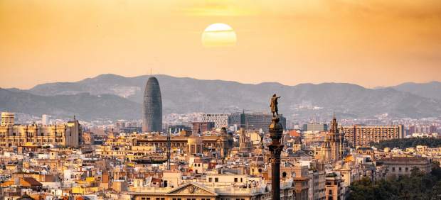 Más allá de la Sagrada Familia: diez planes que no puedes perderte en Barcelona.