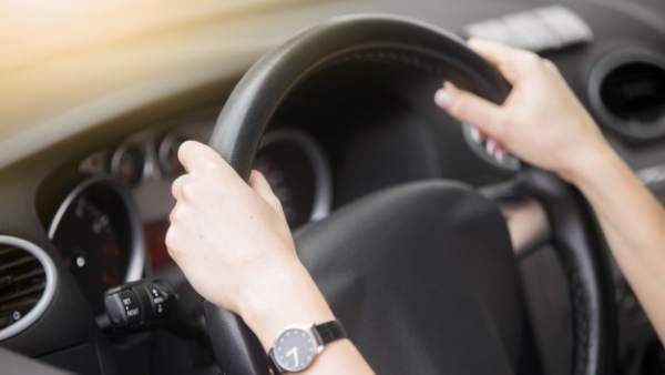 ¿Sabrías actuar si se te bloquea el volante del coche? ¿Sabrías actuar si se te bloquea el volante del coche?