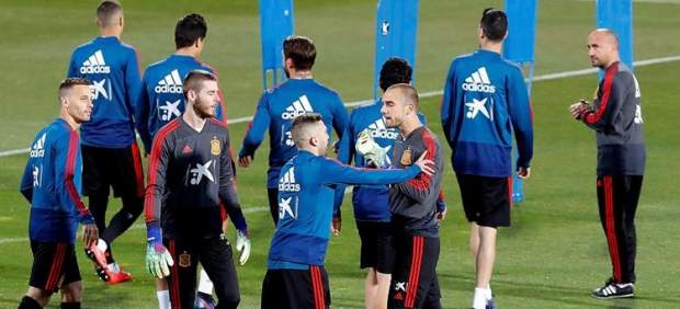 La Selección española, durante un entrenamiento.