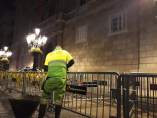 Retiran lazos amarillos en Barcelona