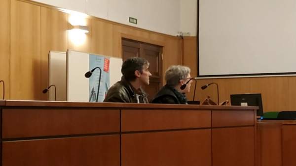 Trib.- A juicio hoy por herir a otro con un cuchillo para que le quitase lo malo Trib.- A juicio hoy por herir a otro con un cuchillo para que le quitase lo malo