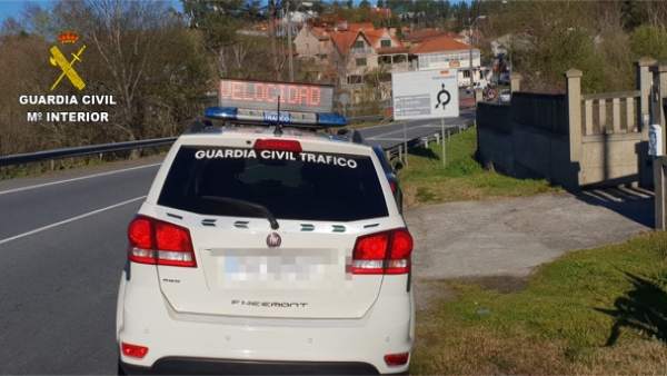Interceptado un joven conductor vecino de Pontevedra a 123 km/h en un tramo limi Interceptado un joven conductor vecino de Pontevedra a 123 km/h en un tramo limi