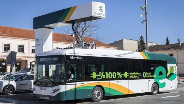 Entra en servicio este viernes la primera línea 100% eléctrica del Transporte Ur Entra en servicio este viernes la primera línea 100% eléctrica del Transporte Ur