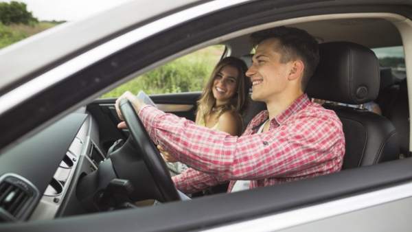 Diez consejos para alquilar un coche en tu próximo viaje Diez consejos para alquilar un coche en tu próximo viaje
