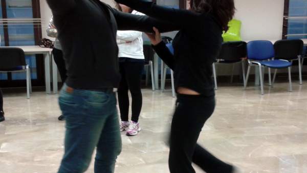 Granada.- Mujeres de Monachil aprenden artes marciales para defenderse en caso d Granada.- Mujeres de Monachil aprenden artes marciales para defenderse en caso d