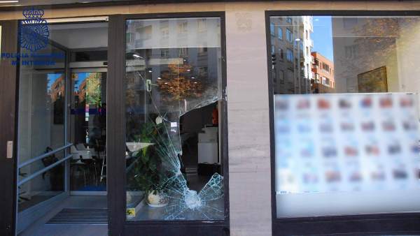 Sucesos.- Detenido cuando robaba en un comercio de Cuenca el supuesto autor de v Sucesos.- Detenido cuando robaba en un comercio de Cuenca el supuesto autor de v