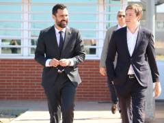 El president del Parlament, Roger Torrent (izquierda) a la salida de la prisión de Alcalá Meco, donde ha visitado a presos soberanistas.