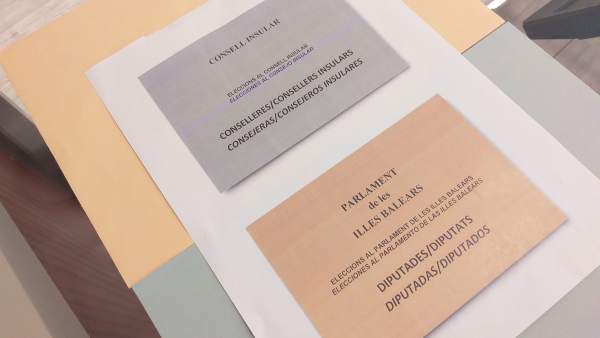 Las papeletas de las elecciones autonómicas en Baleares Las papeletas de las elecciones autonómicas en Baleares