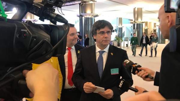 Carles Puigdemont Carles Puigdemont
