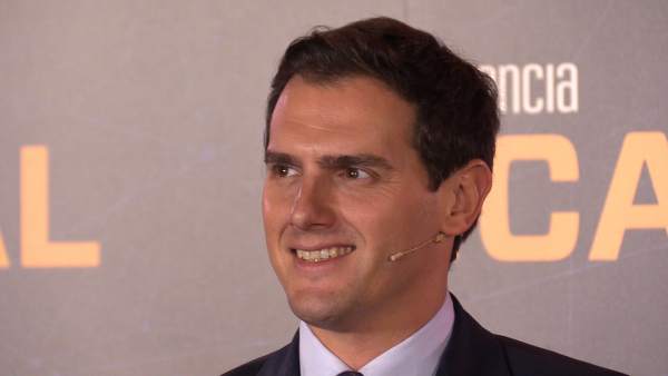 AMP Rivera promete una rebaja del 60% en el IRPF para quienes se asienten en el AMP Rivera promete una rebaja del 60% en el IRPF para quienes se asienten en el