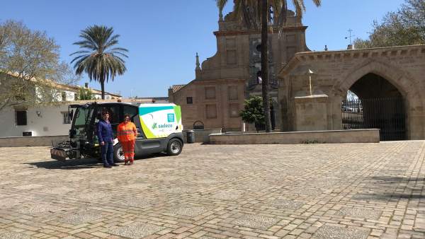 Córdoba.- Sadeco incorpora una nueva baldeadora a su flota de vehículos Córdoba.- Sadeco incorpora una nueva baldeadora a su flota de vehículos