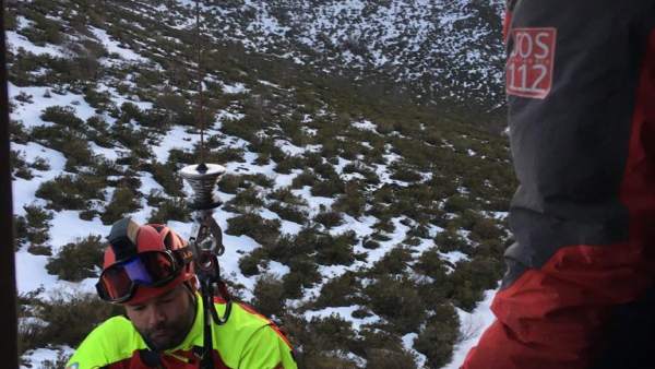 Rescatado en helicóptero un senderista que se lesionó el tobillo en Los Tojos Rescatado en helicóptero un senderista que se lesionó el tobillo en Los Tojos