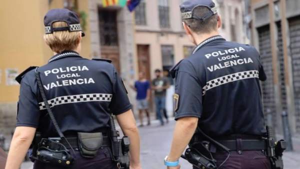 Detingut un jove de 18 anys a València per agredir la seua parella perquè no vol Detingut un jove de 18 anys a València per agredir la seua parella perquè no vol