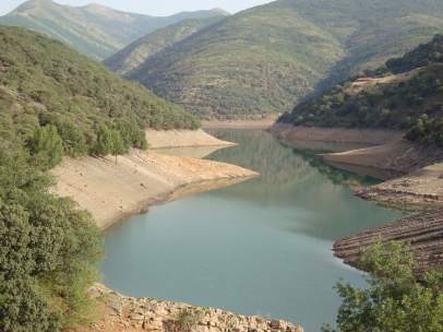 Embalse de Mansilla en La Rioja