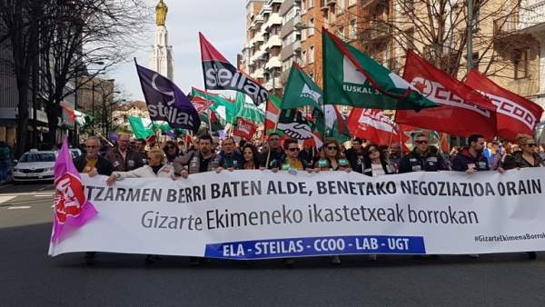 Sindicatos insisten en que la propuesta de Kristau Eskola 'carece de contenidos Sindicatos insisten en que la propuesta de Kristau Eskola 'carece de contenidos