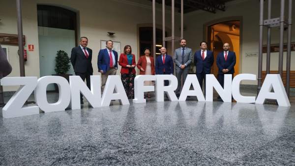 Sevilla.-Monteseirín aboga por un nuevo modelo de zona franca en la reunión del Sevilla.-Monteseirín aboga por un nuevo modelo de zona franca en la reunión del
