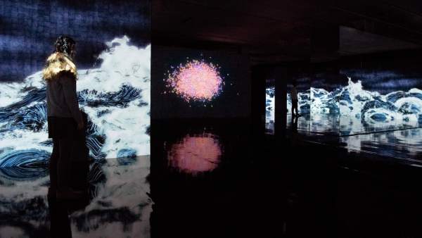 teamLab, Flutter of Butterflies Beyond Borders teamLab, Flutter of Butterflies Beyond Borders