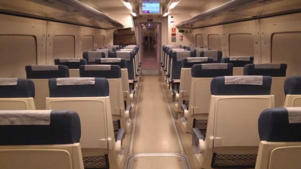 Almería.-La Mesa del Ferrocarril arranca su viaje reivindicativo a Sevilla con 1 Almería.-La Mesa del Ferrocarril arranca su viaje reivindicativo a Sevilla con 1