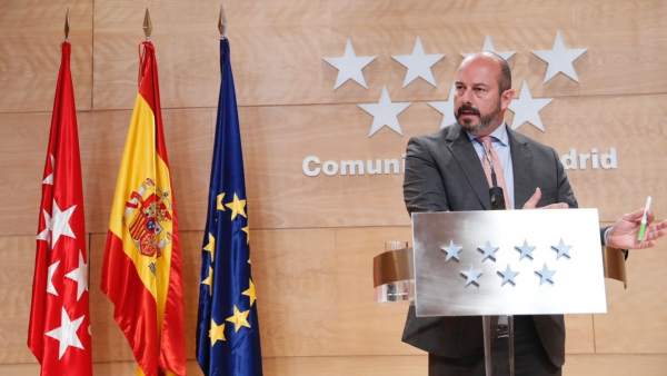 La Comunidad afea al Ayuntamiento querer mejor la calidad del aire 'a base de sa La Comunidad afea al Ayuntamiento querer mejor la calidad del aire 'a base de sa