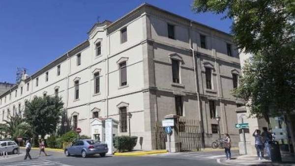 La decisión del uso del hospital de la Montaña de Cáceres se deja para el nuevo La decisión del uso del hospital de la Montaña de Cáceres se deja para el nuevo