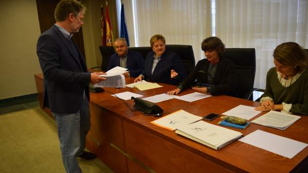 La Comisión de Política Territorial aprueba por unanimidad el dictamen de la Pon La Comisión de Política Territorial aprueba por unanimidad el dictamen de la Pon