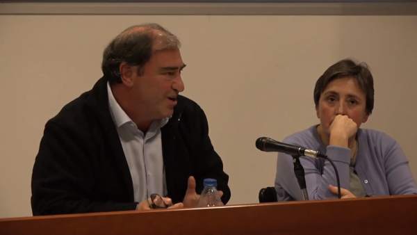 El fiscal Anticorrupción Juan Carrau, en una mesa redonda en la UIB El fiscal Anticorrupción Juan Carrau, en una mesa redonda en la UIB