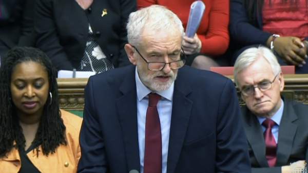 Jeremy Corbyn compareciendo en la Cámara de los Comunes. Jeremy Corbyn compareciendo en la Cámara de los Comunes.