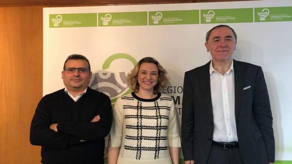 Más de 40 farmacéuticos cántabros se forman en atención integral al paciente onc Más de 40 farmacéuticos cántabros se forman en atención integral al paciente onc