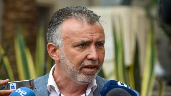 Ángel Víctor Torres y Patricia Hernández encabezarán la lista del PSOE al Parlam Ángel Víctor Torres y Patricia Hernández encabezarán la lista del PSOE al Parlam