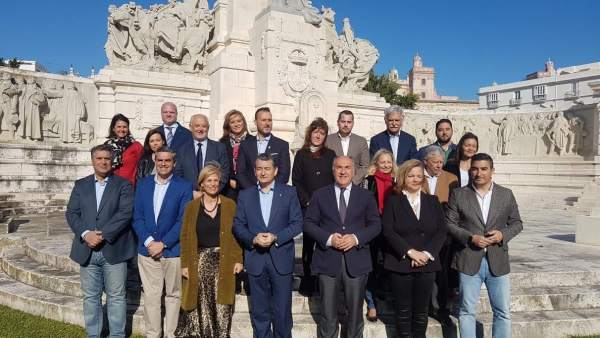 Cádiz.- PP presenta una candidatura 'ganadora' para 'volver a poner en marcha el Cádiz.- PP presenta una candidatura 'ganadora' para 'volver a poner en marcha el