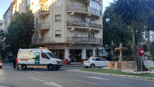 Ambulancia, 061, calle, Málaga Ambulancia, 061, calle, Málaga